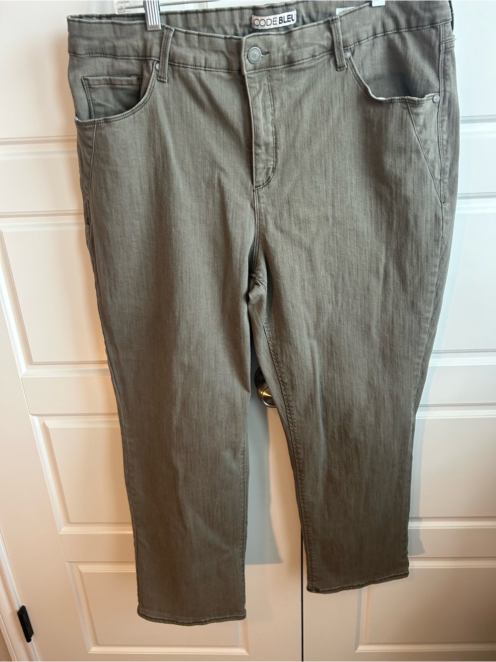 Code Bleu Women’s 18W Olive Straight- Ankle Jeans